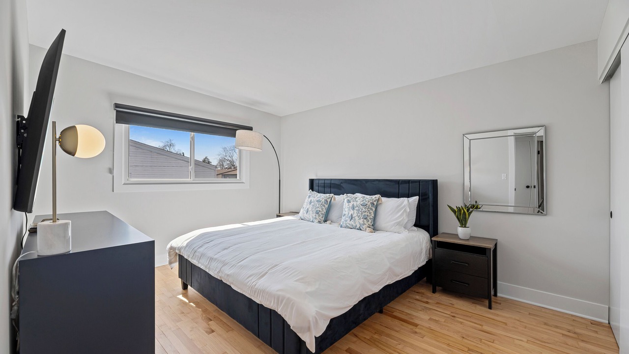 Photo of Bedroom in Des Plaines