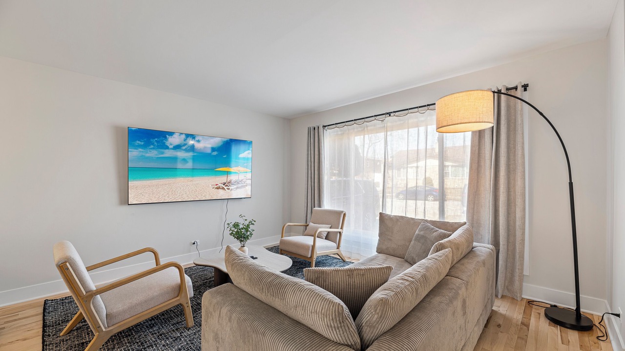 Photo of Livingroom in Des Plaines