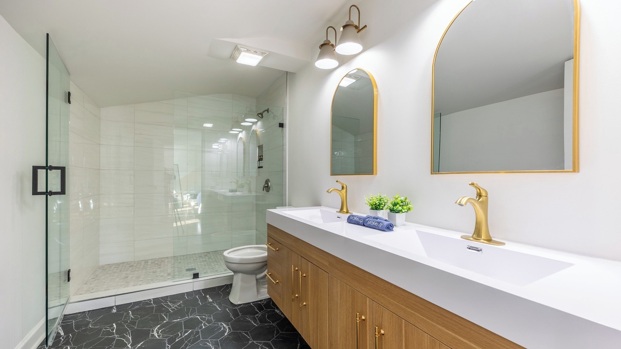 Photo of Bathroom in Highland Park