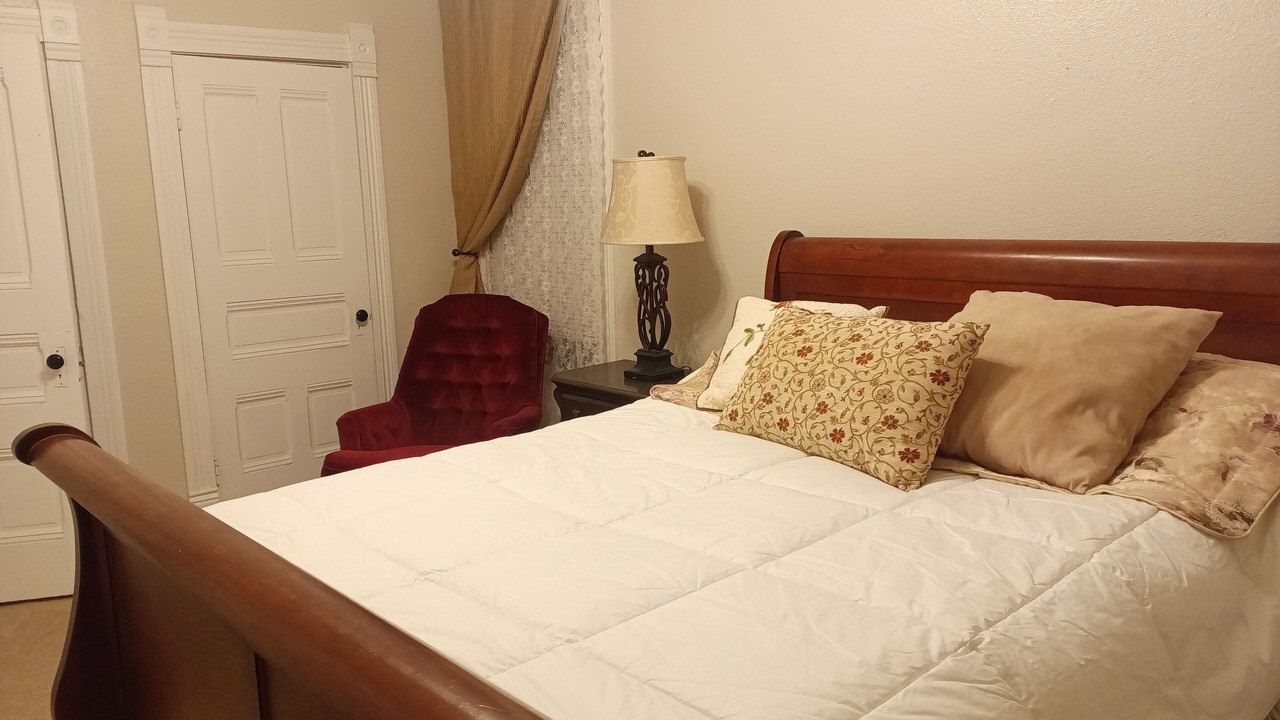 Photo of Bedroom in Quincy