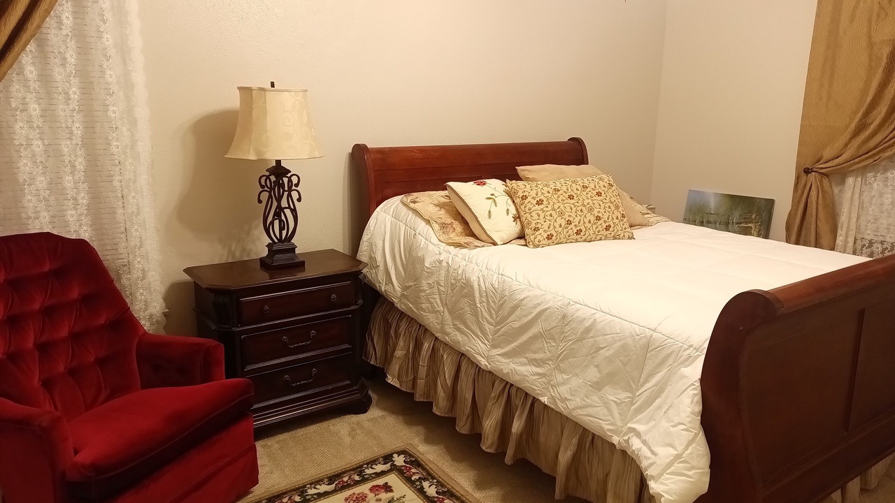 Photo of Bedroom in Quincy