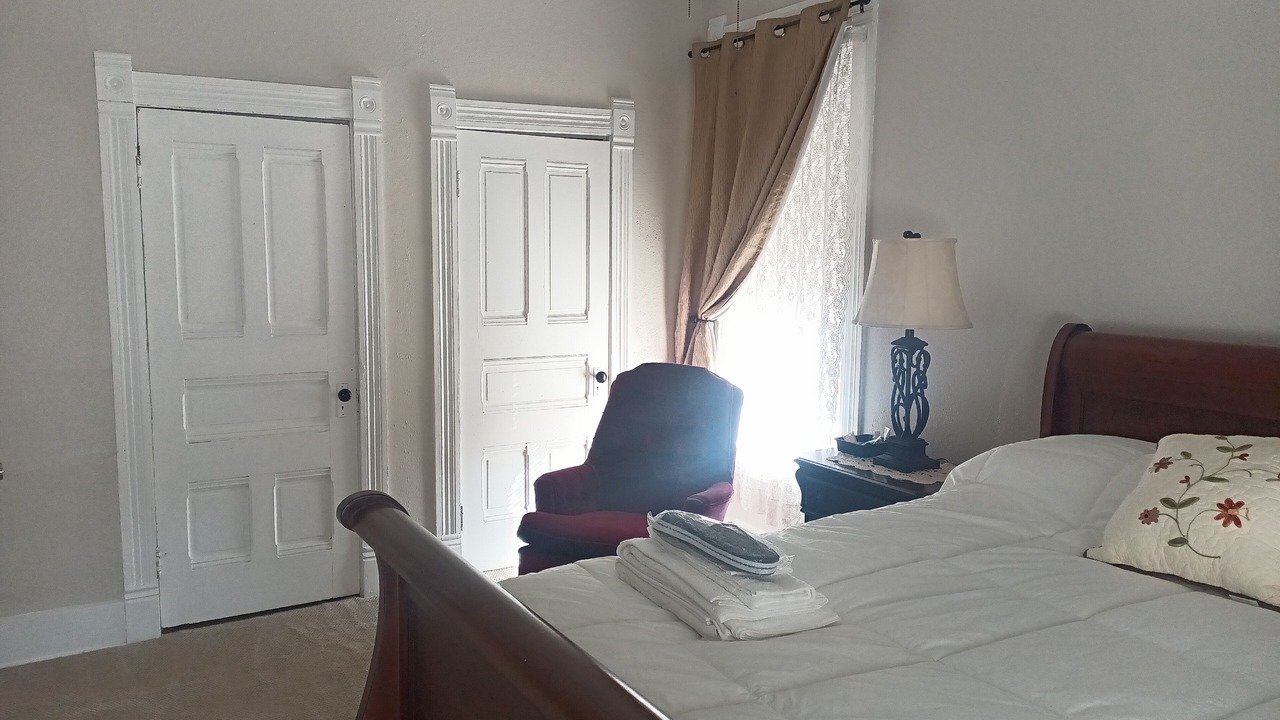 Photo of Bedroom in Quincy