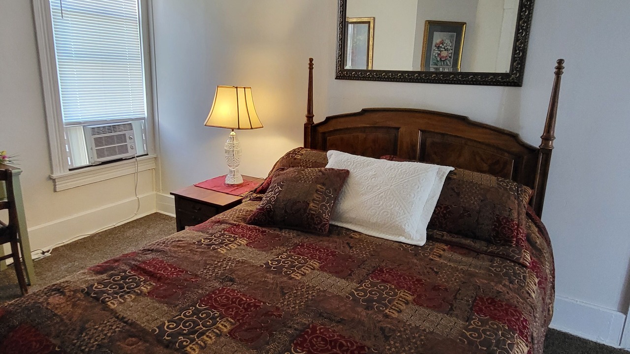 Photo of Bedroom in Quincy