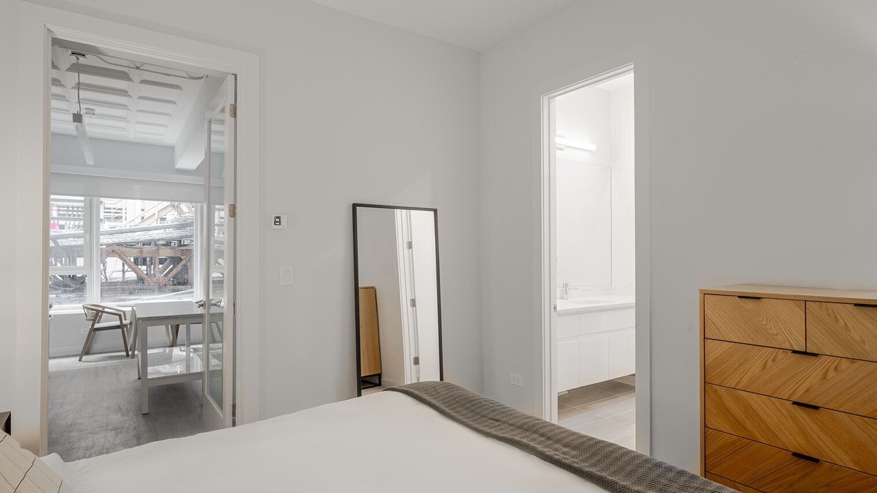 Photo of Bedroom in Downtown Chicago