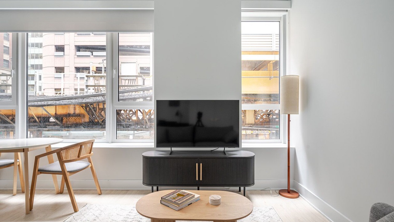 Photo of Livingroom in Downtown Chicago