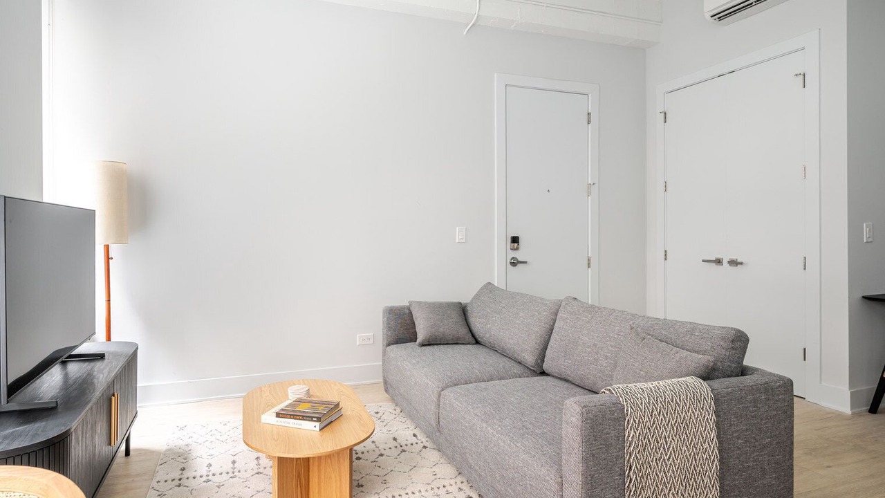 Photo of Livingroom in Downtown Chicago