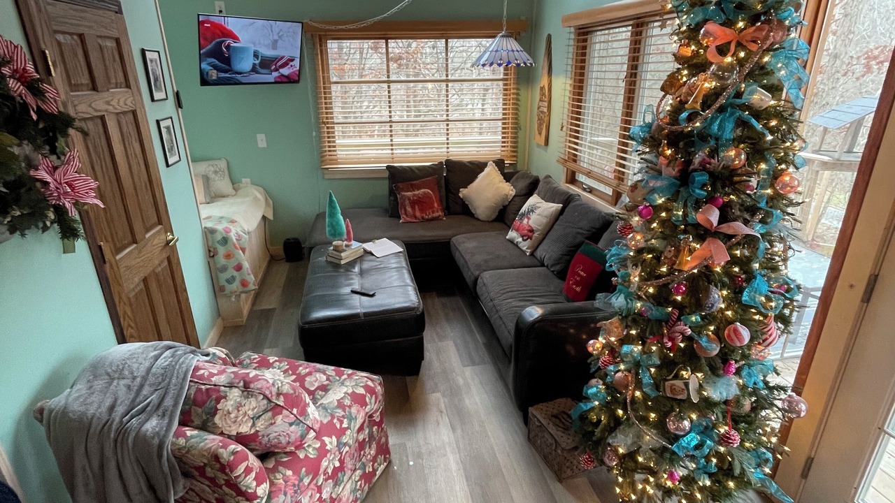 Photo of Livingroom in Nauvoo