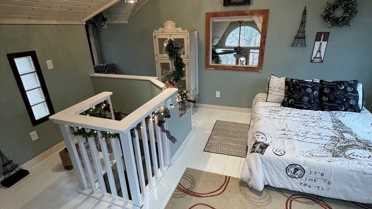 Photo of Bedroom in Nauvoo