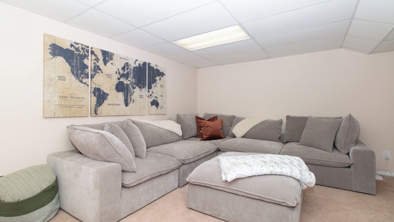 Photo of Livingroom in Bloomington