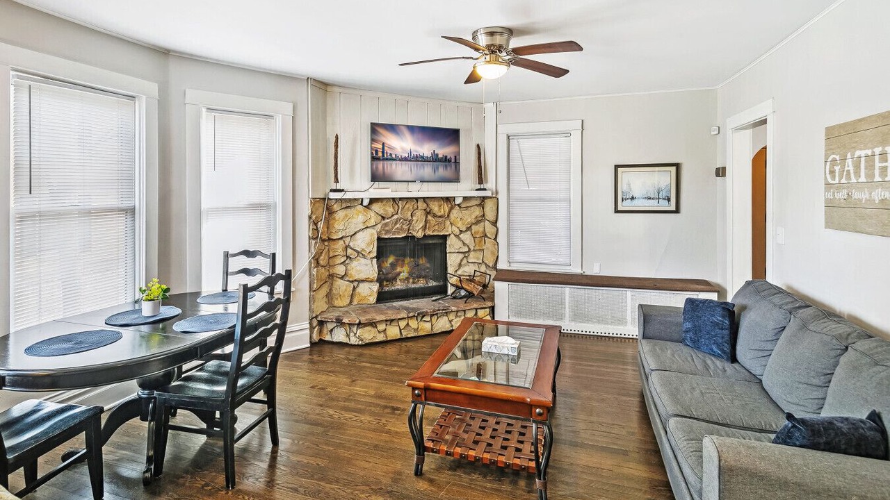Photo of Livingroom in Libertyville