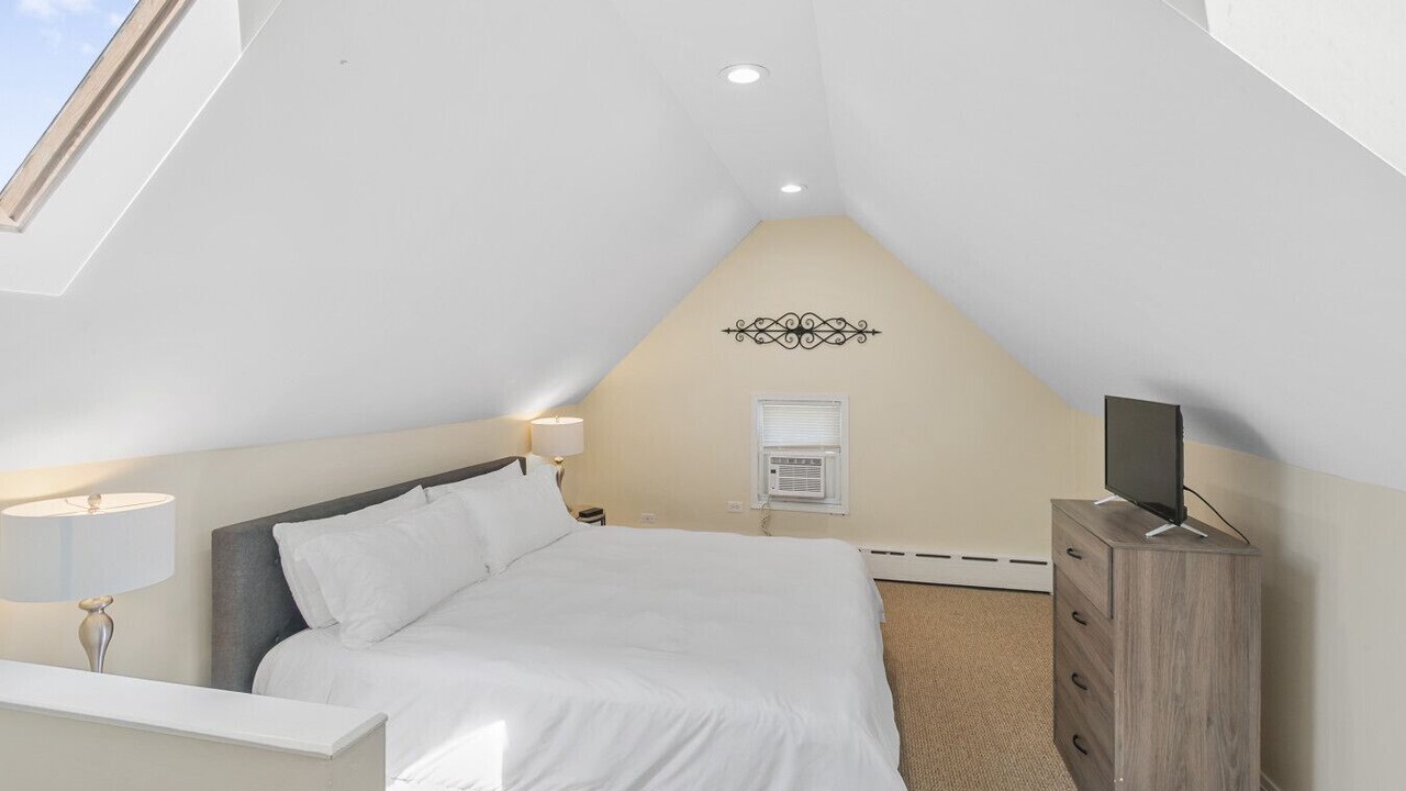 Photo of Bedroom in Libertyville
