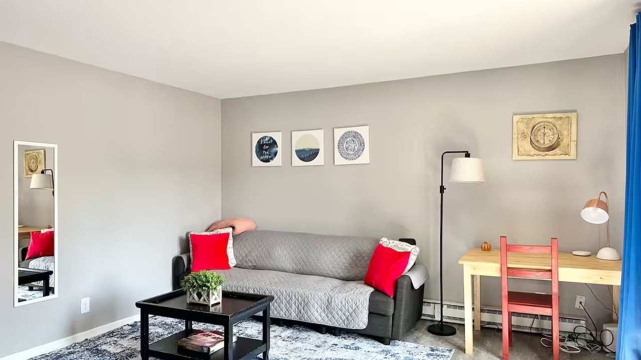 Photo of Livingroom in Yorkville