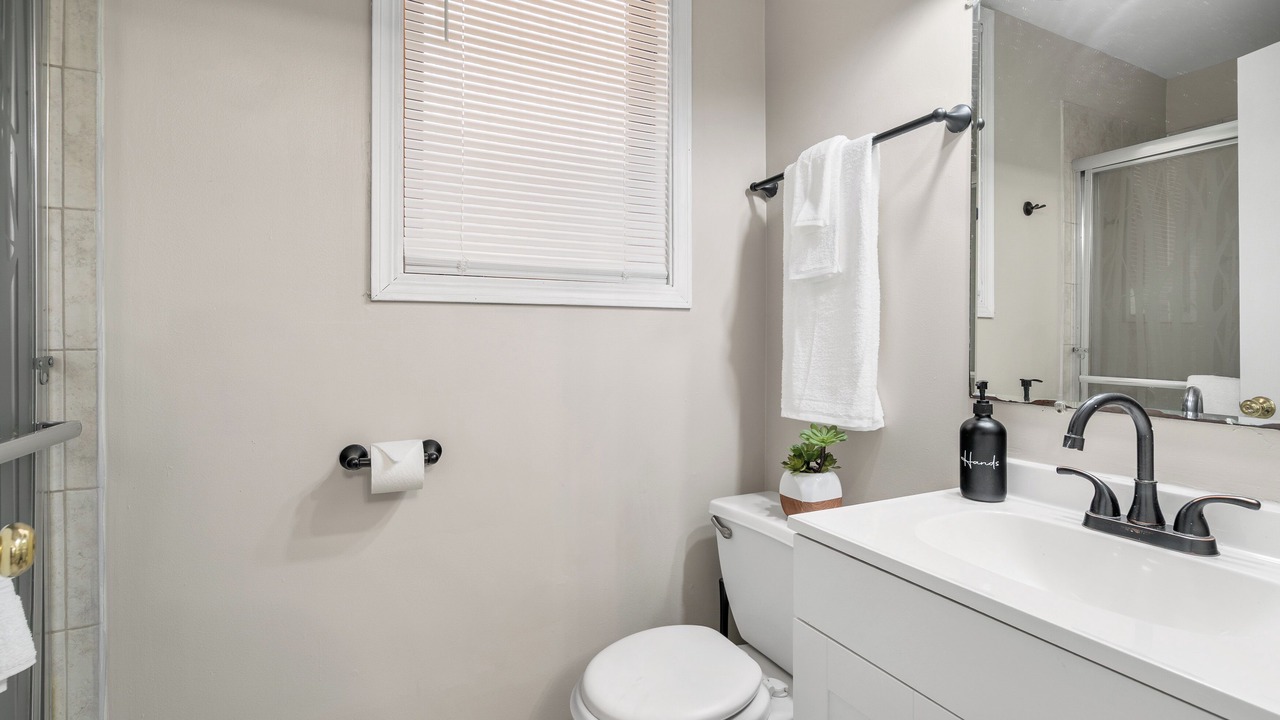 Photo of Bathroom in Near West Side