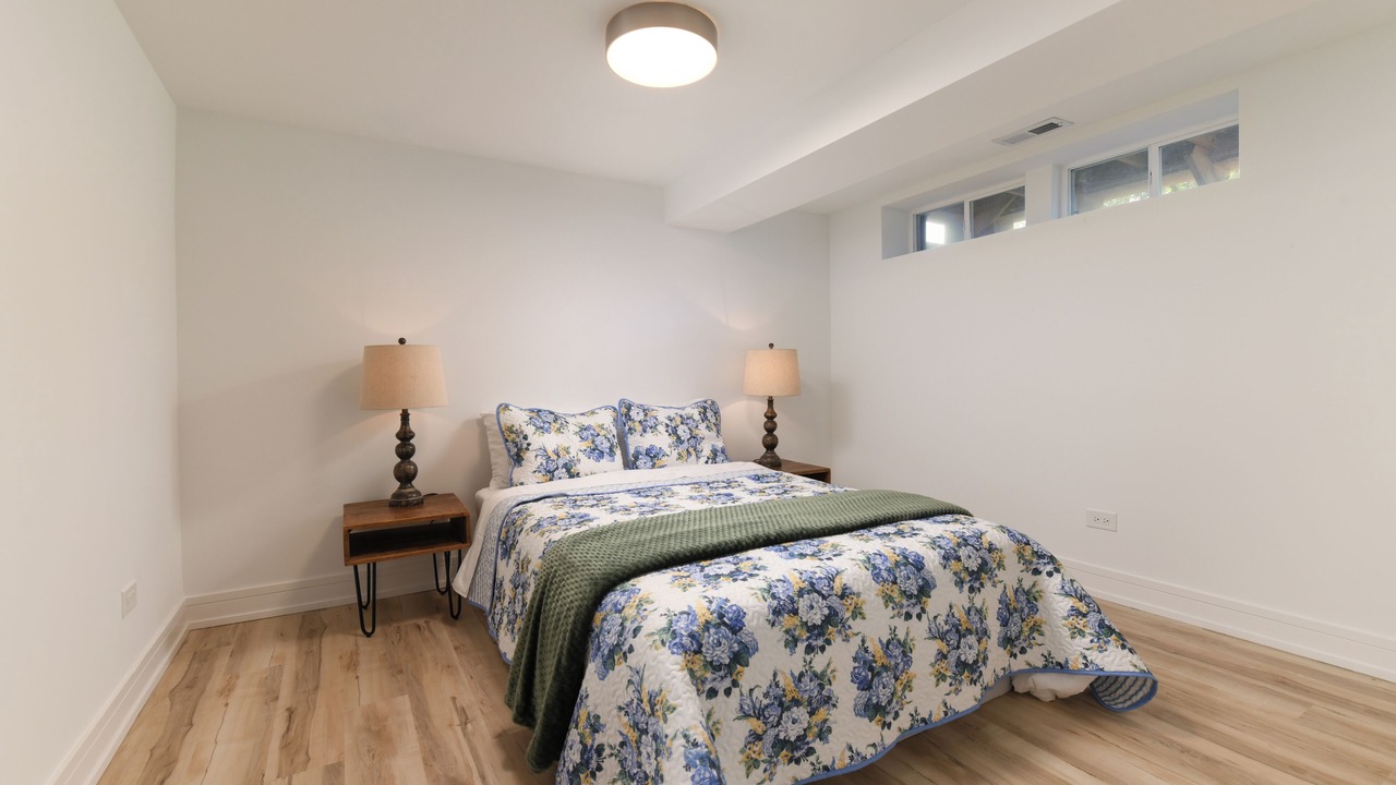 Photo of Bedroom in Burr Ridge
