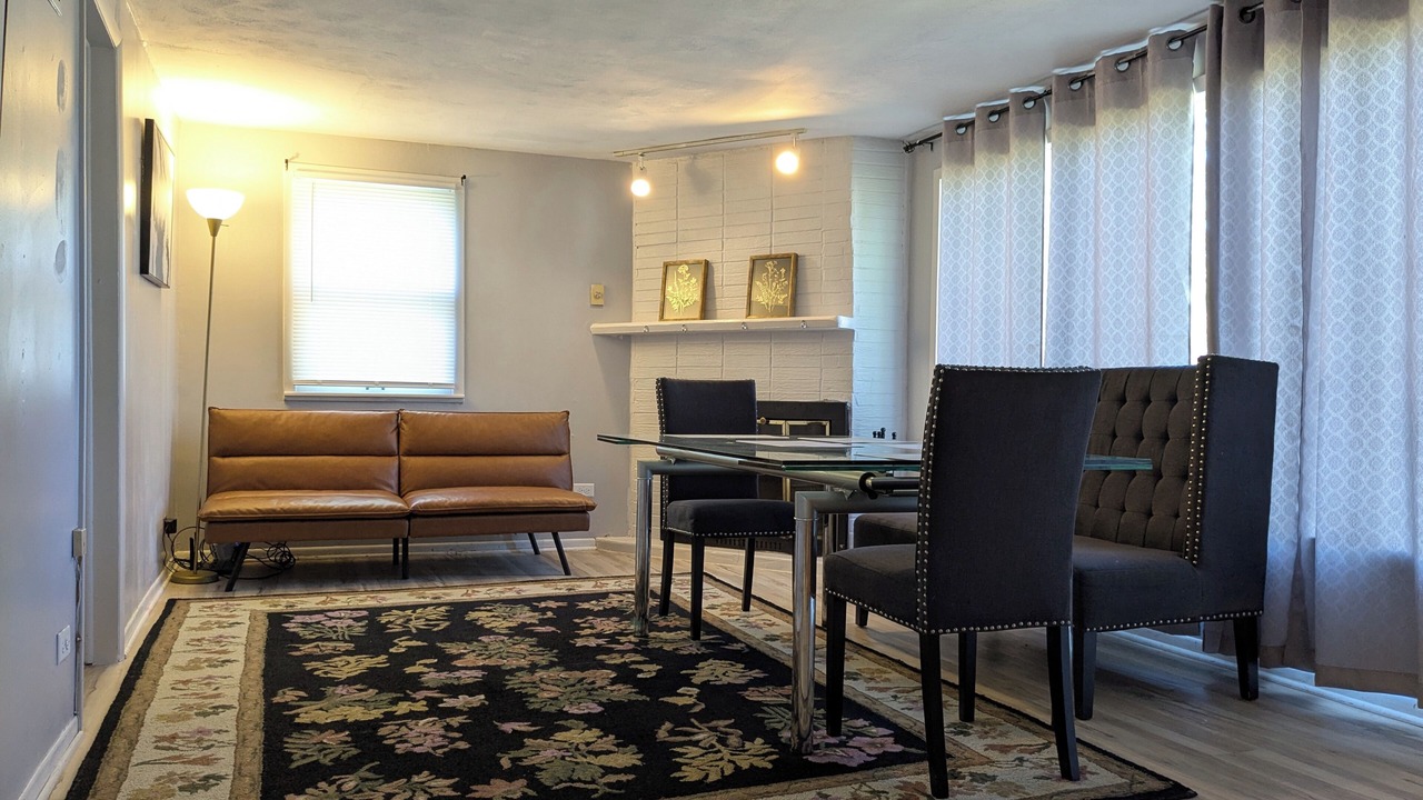 Photo of Bedroom in Waukegan