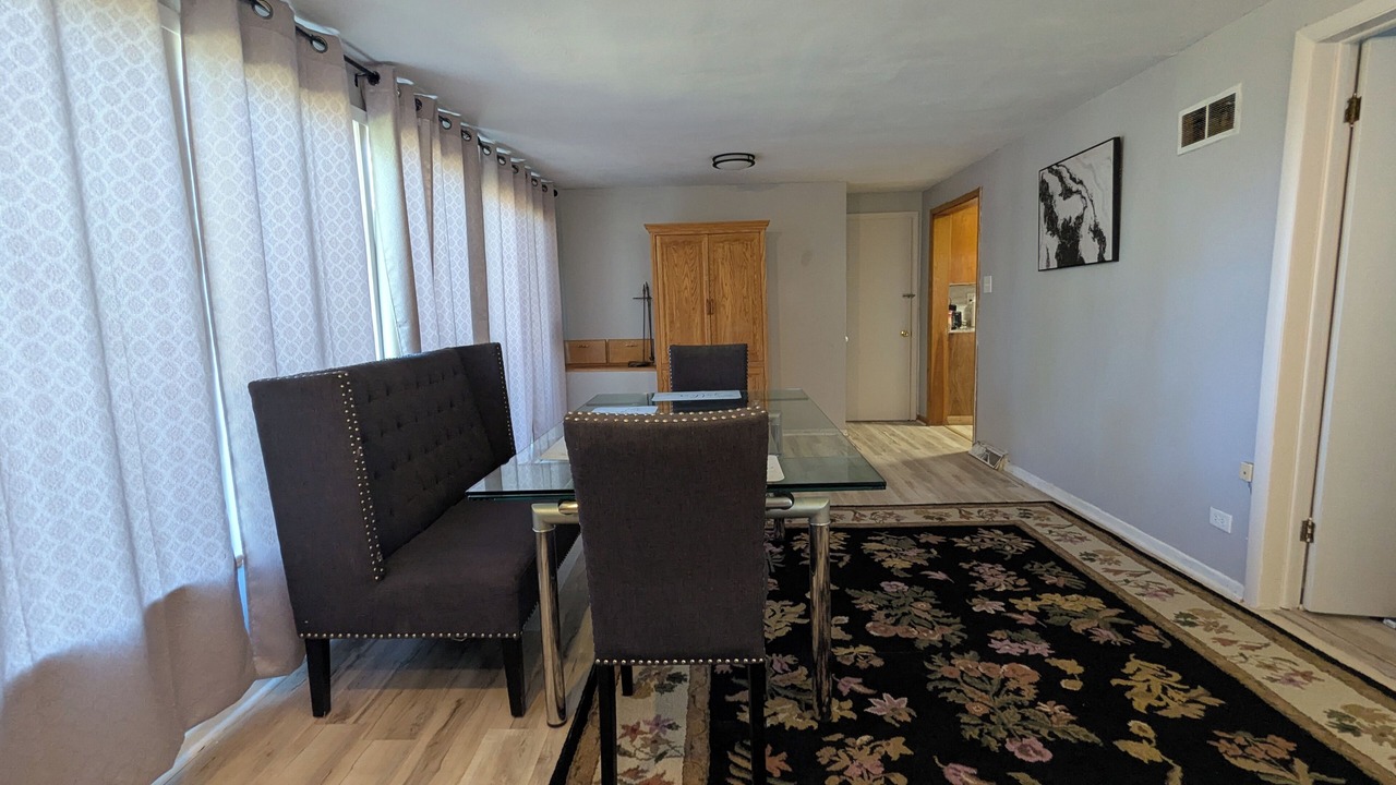Photo of Bedroom in Waukegan