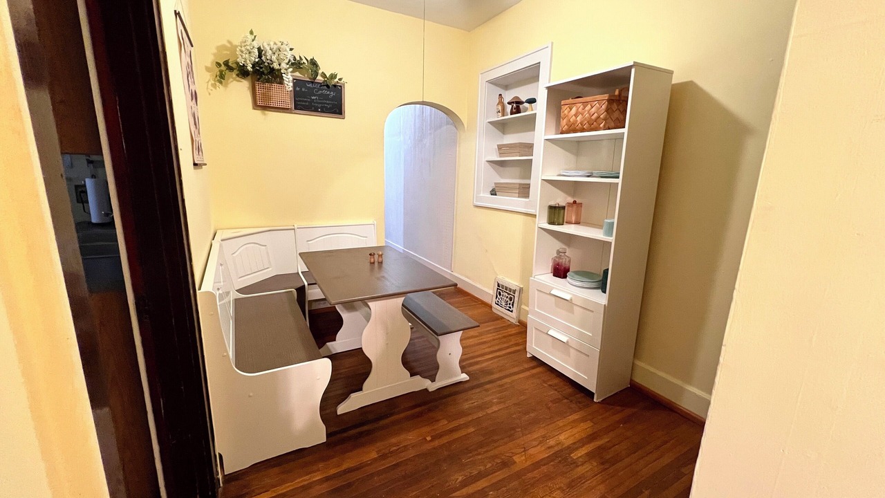 Photo of Livingroom in Belleville
