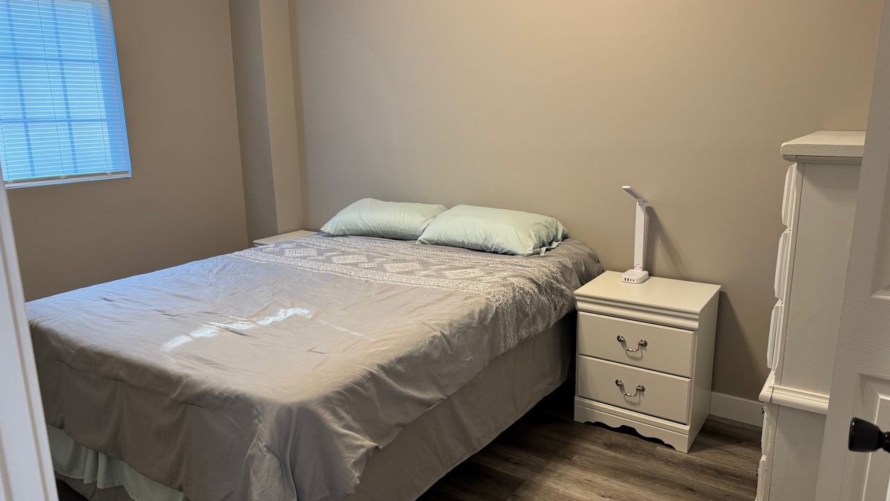 Photo of Bedroom in Lynn Center