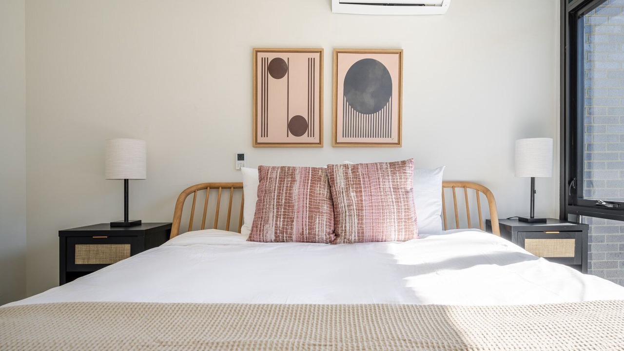 Photo of Bedroom in Near West Side