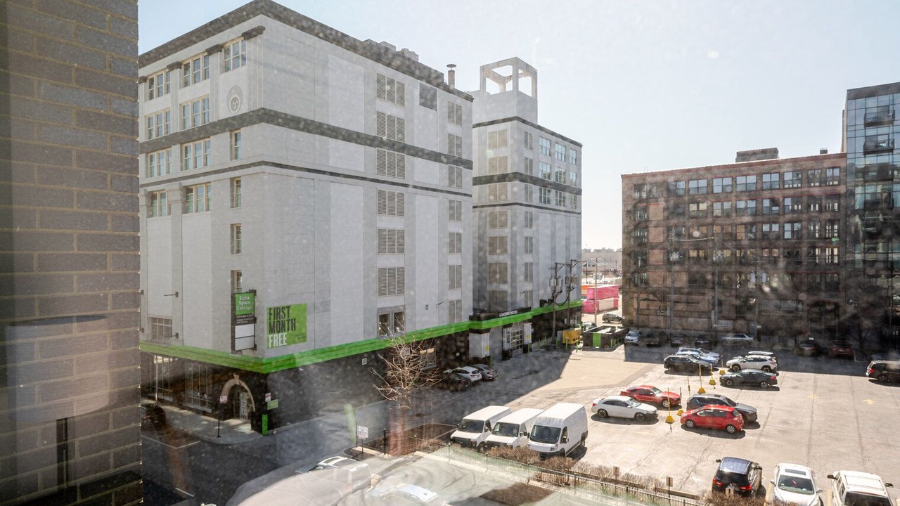 Photo of Outdoor in Near West Side