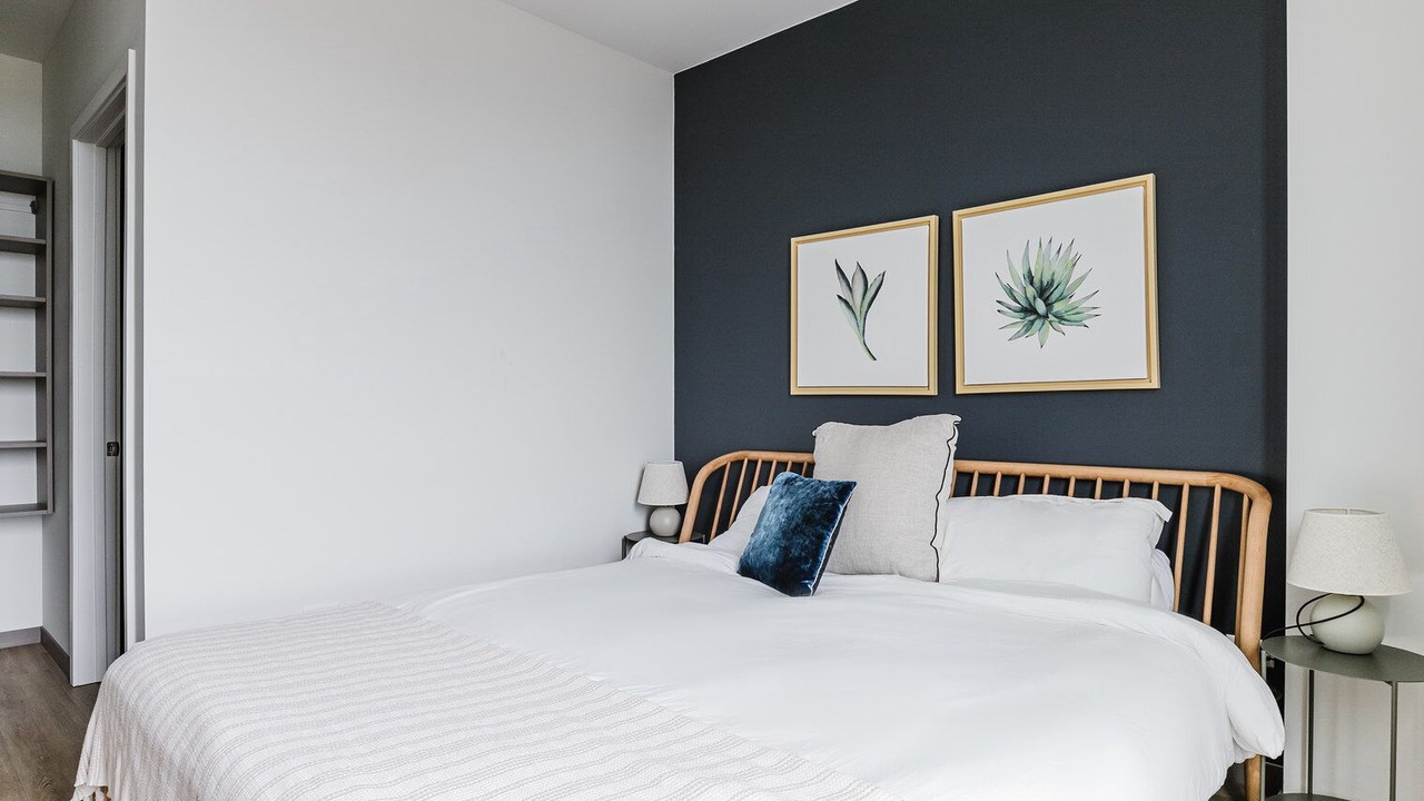 Photo of Bedroom in Illinois Medical District