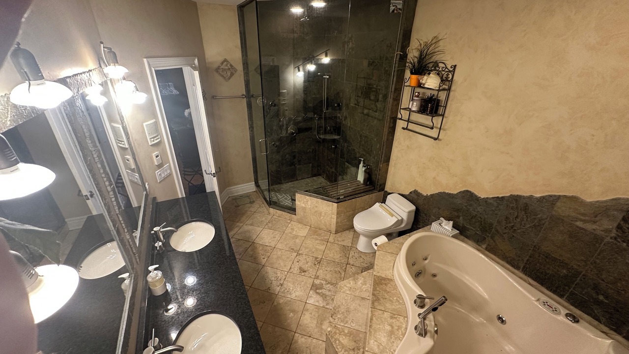 Photo of Bathroom in Roselle