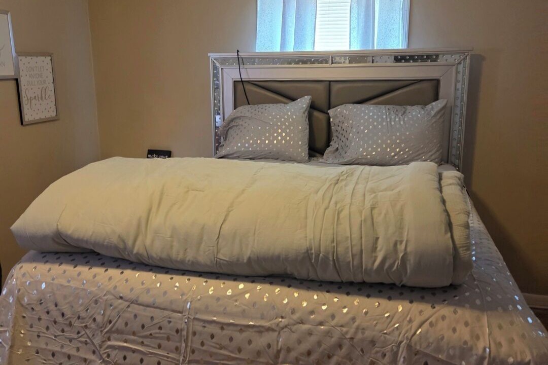 Photo of Bedroom in West Pullman