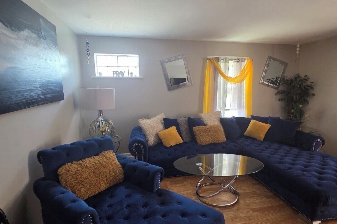 Photo of Livingroom in West Pullman