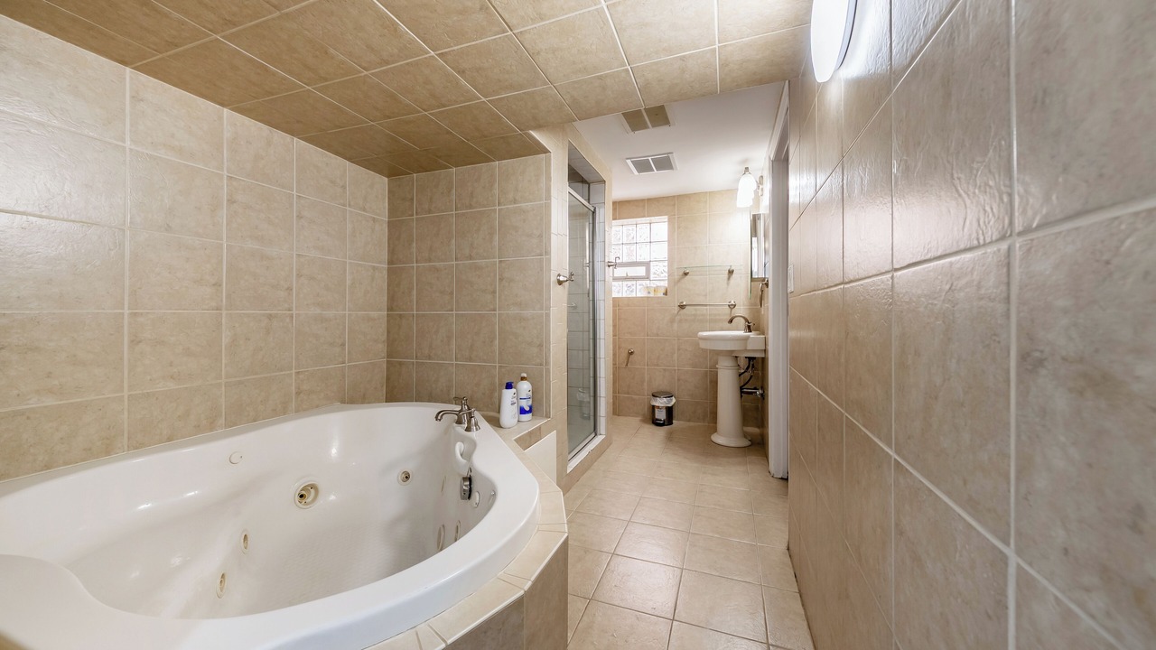 Photo of Bathroom in West Ridge