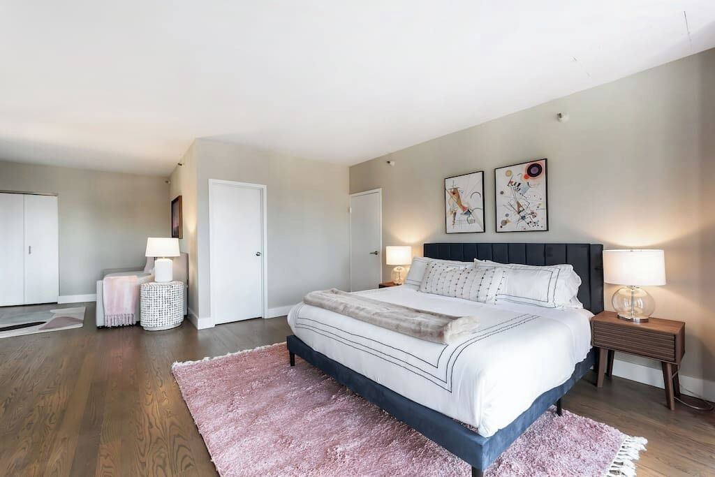 Photo of Bedroom in The Loop