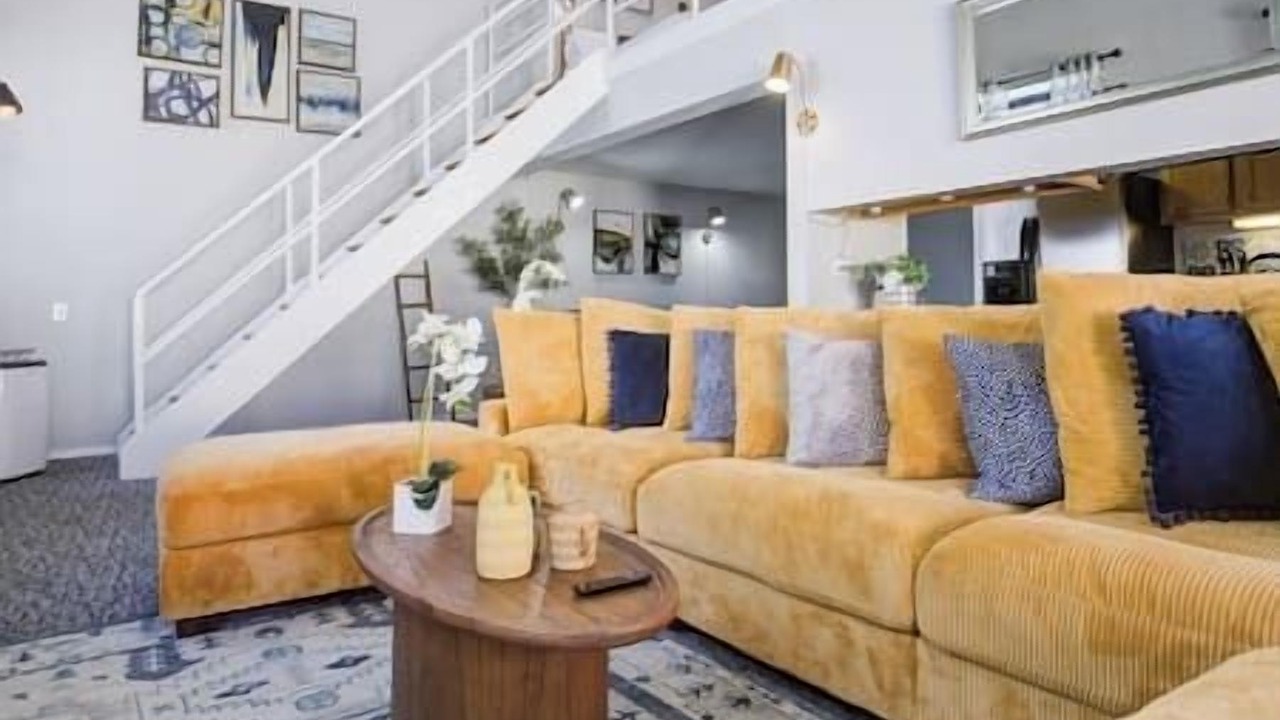 Photo of Livingroom in Printers Row