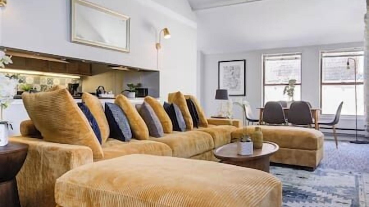 Photo of Livingroom in Printers Row