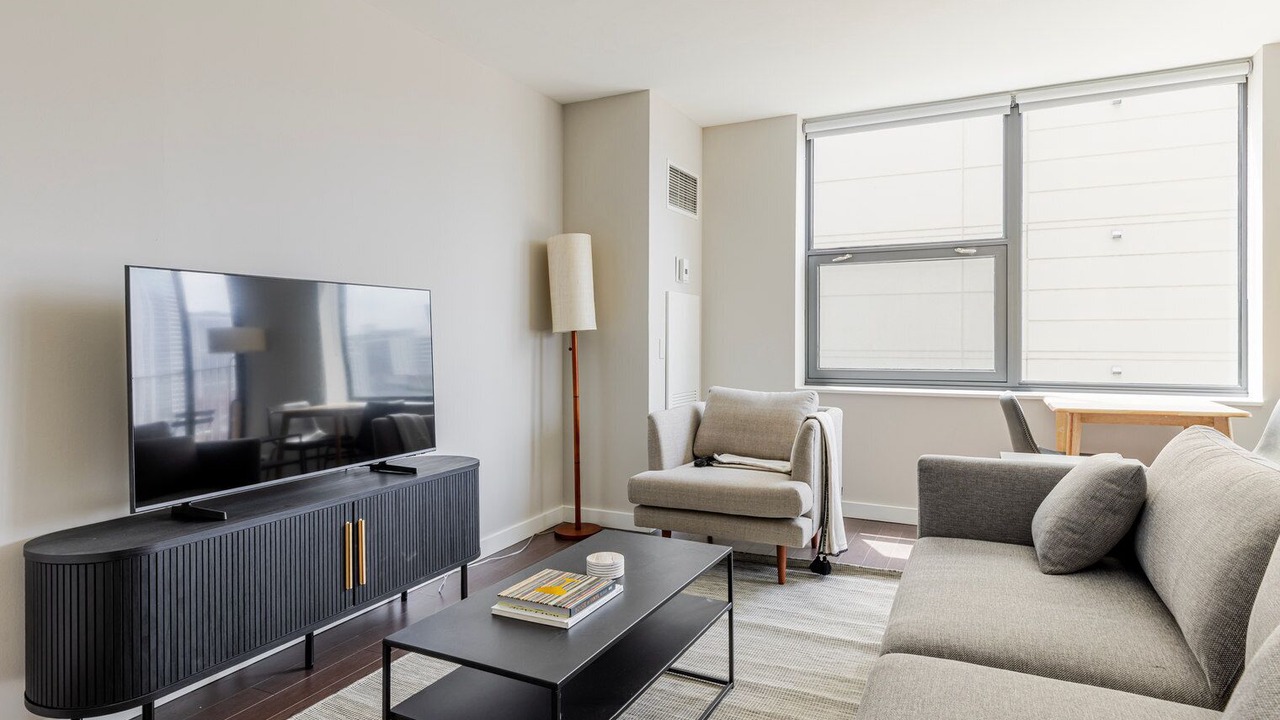 Photo of Livingroom in Near North Side