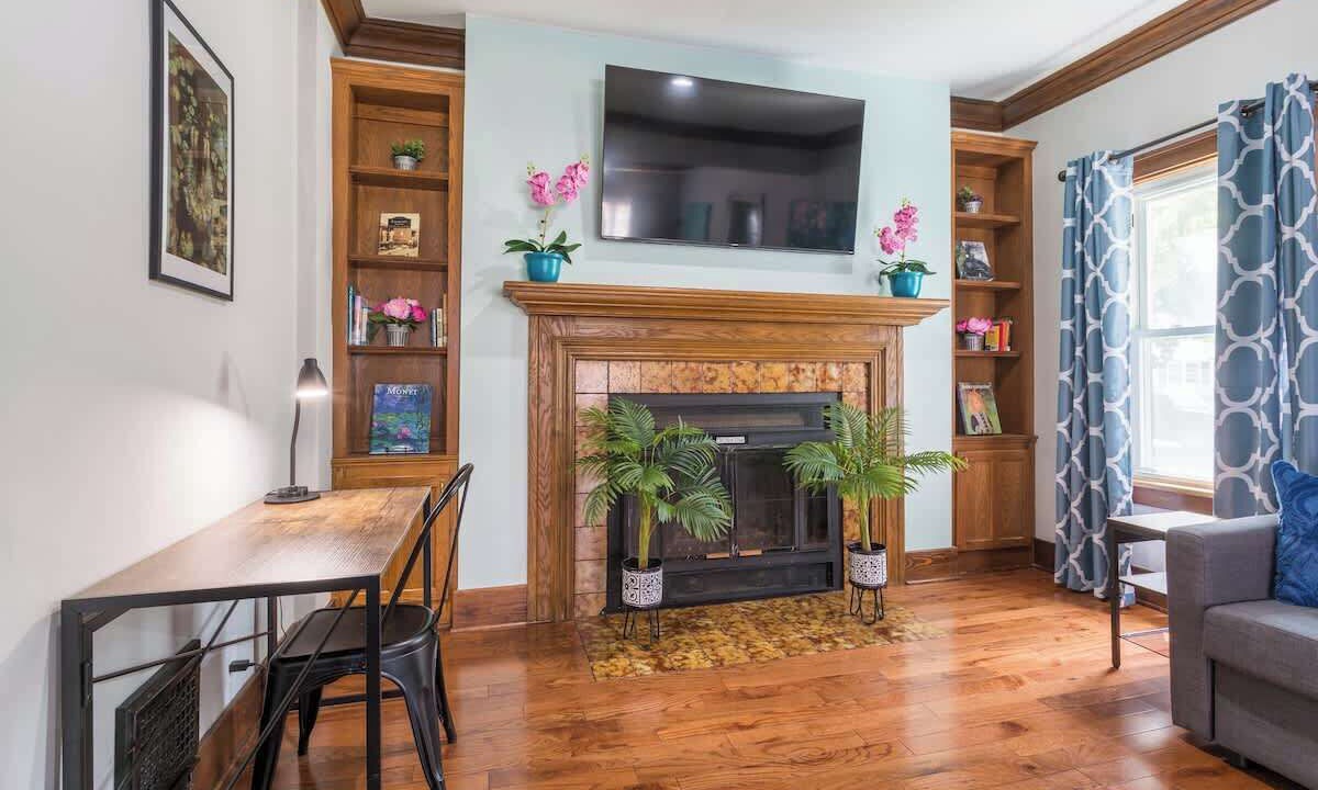 Photo of Livingroom in Lockport