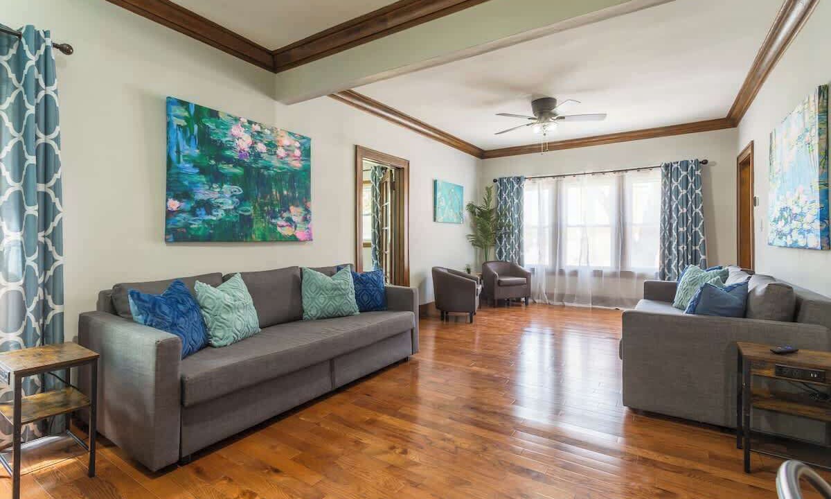 Photo of Livingroom in Lockport