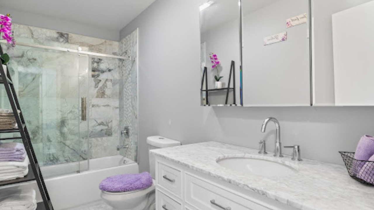 Photo of Bathroom in North Chicago