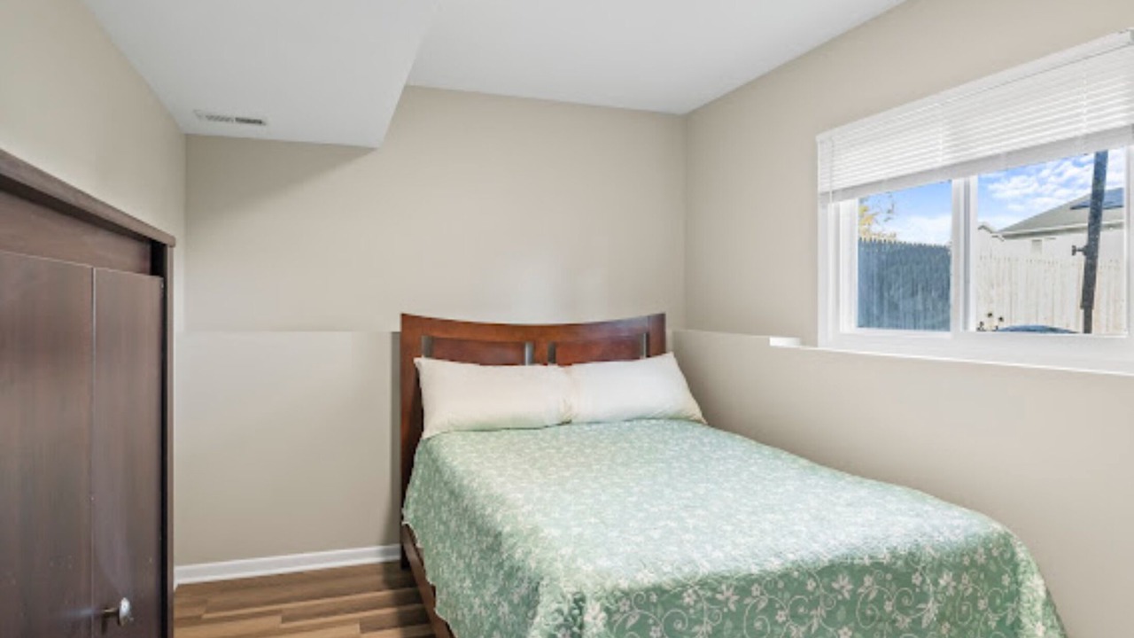 Photo of Bedroom in North Chicago
