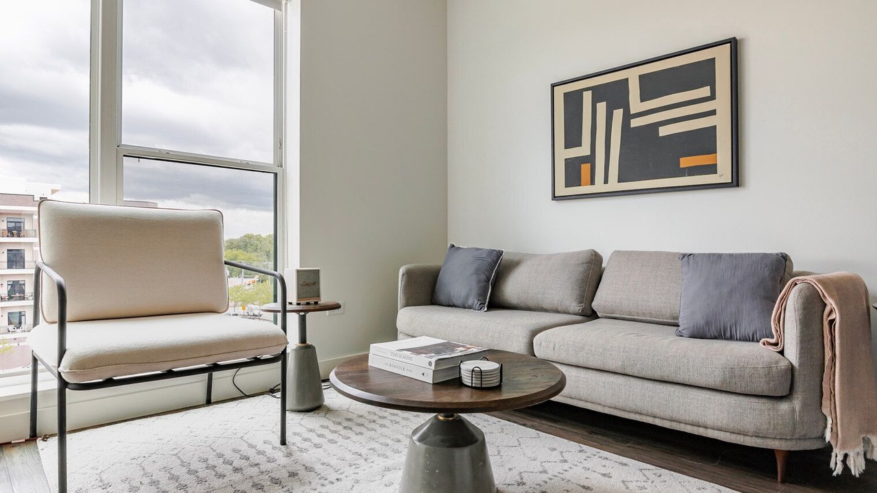 Photo of Livingroom in Elmhurst
