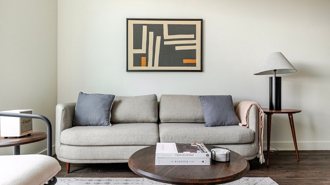 Photo of Livingroom in Elmhurst