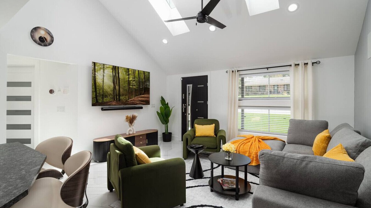 Photo of Livingroom in Rockford