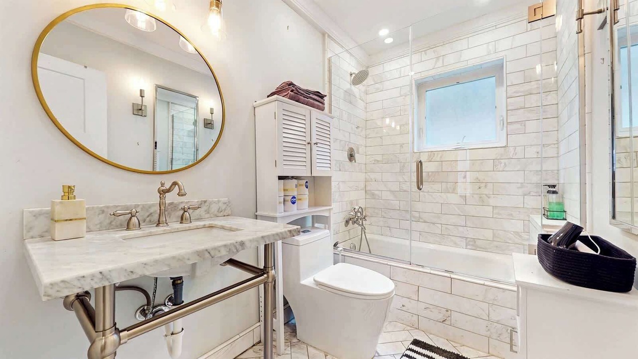 Photo of Bathroom in Forest Park