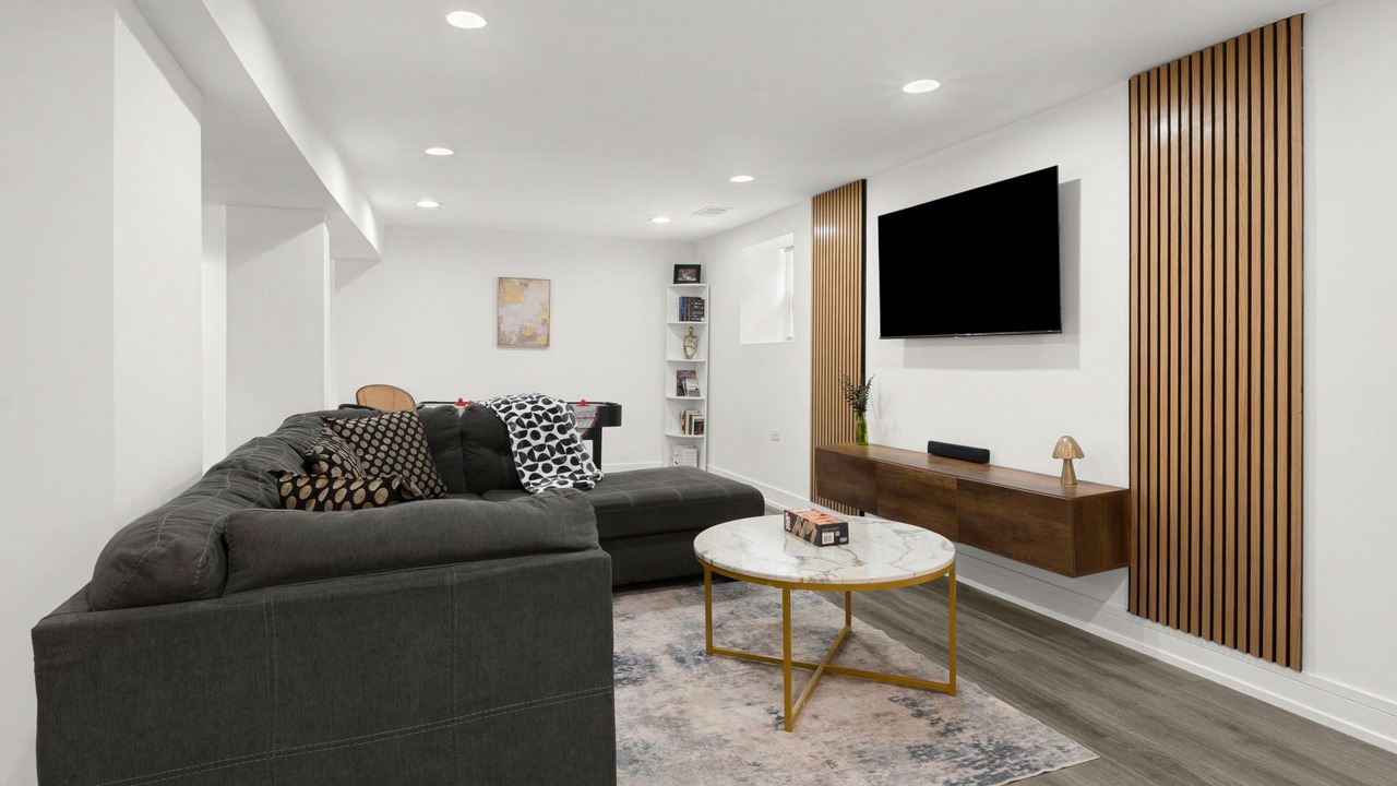 Photo of Livingroom in Englewood