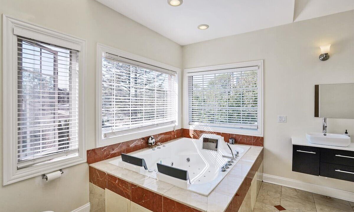 Photo of Bathroom in Skokie