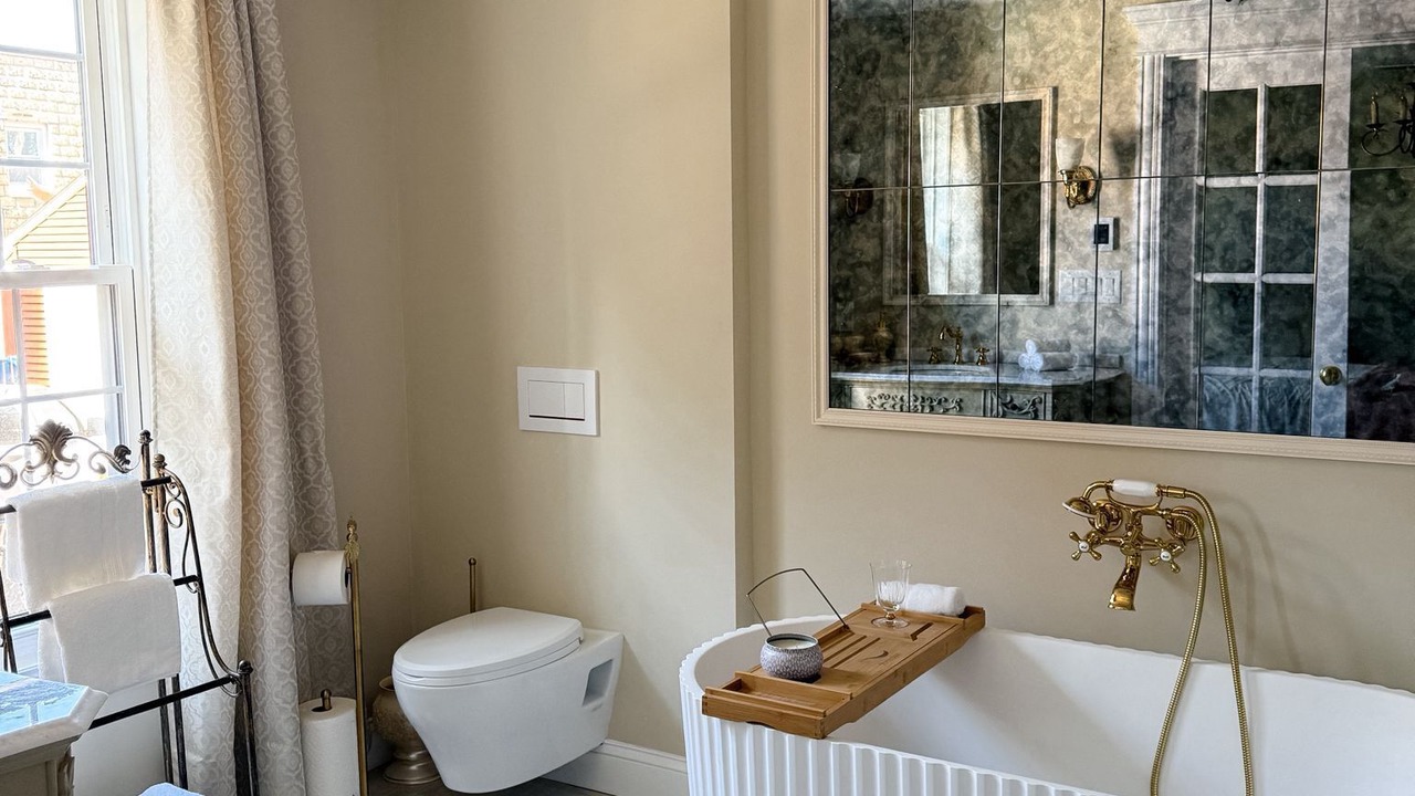 Photo of Bathroom in Des Plaines