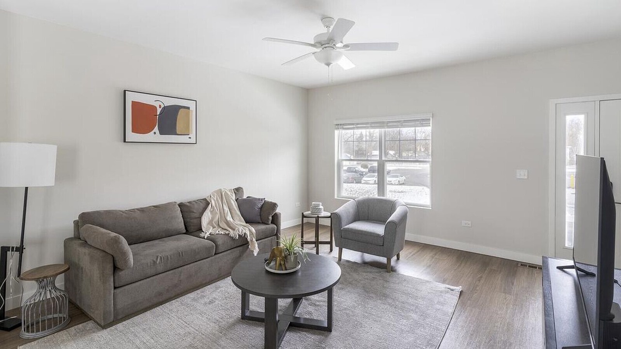 Photo of Livingroom in Willow Springs