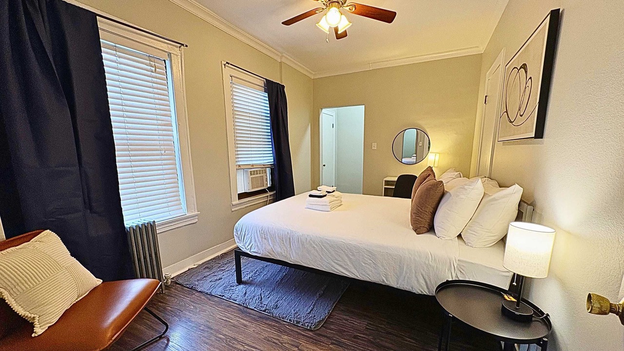 Photo of Bedroom in Hyde Park