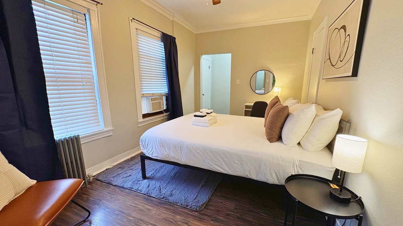 Photo of Bedroom in Hyde Park