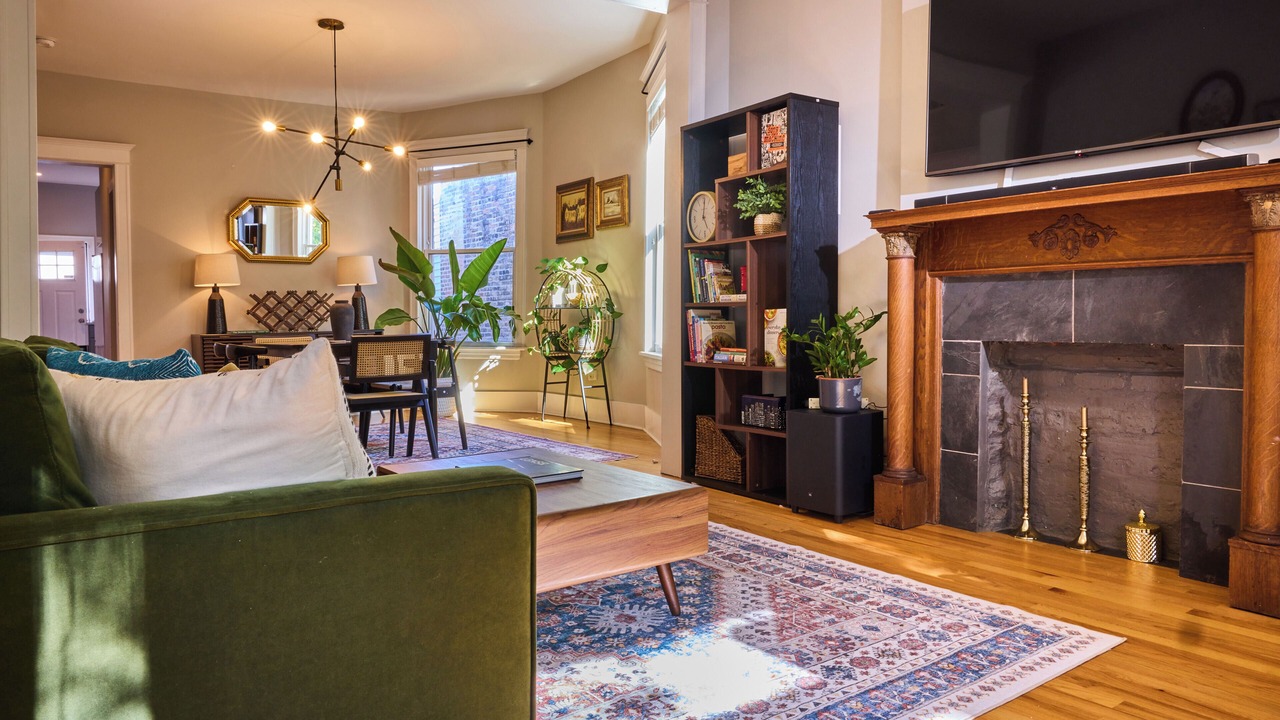 Photo of Livingroom in Logan Square