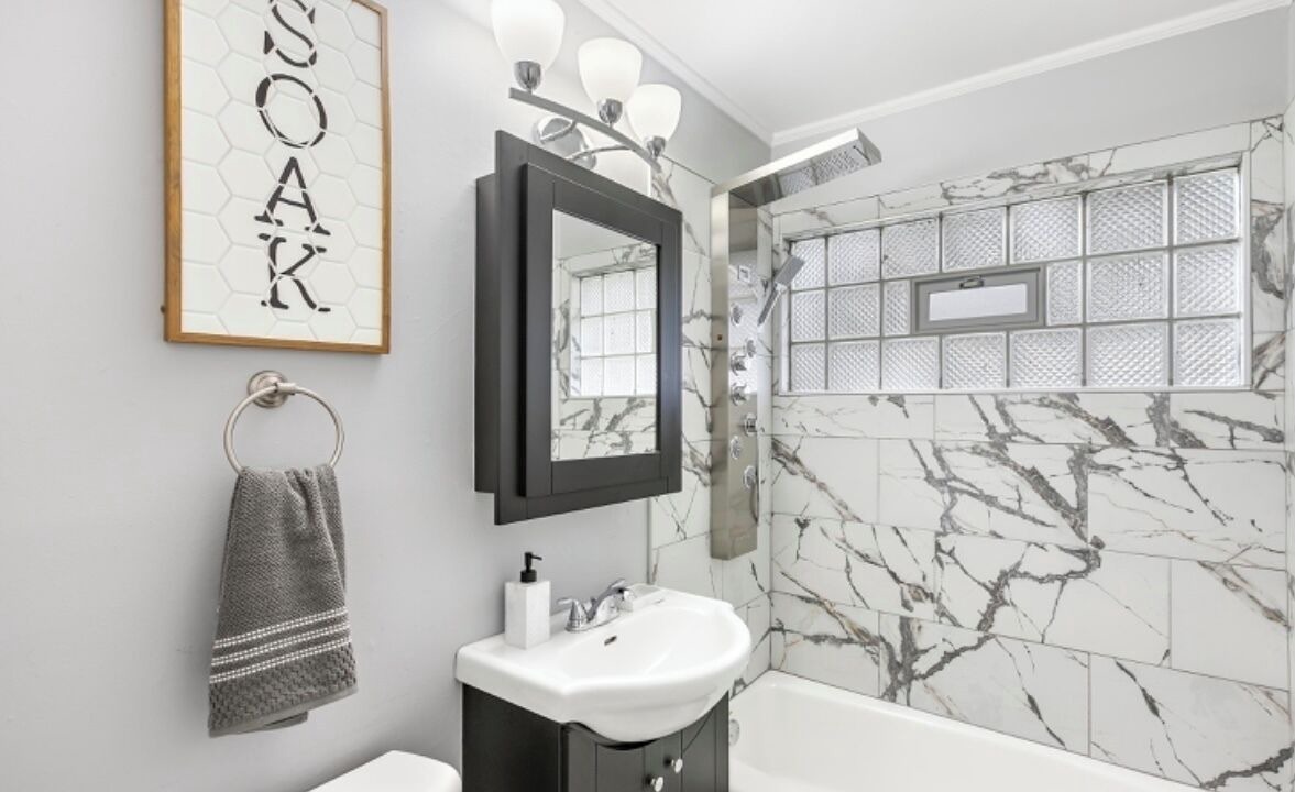 Photo of Bathroom in University Park