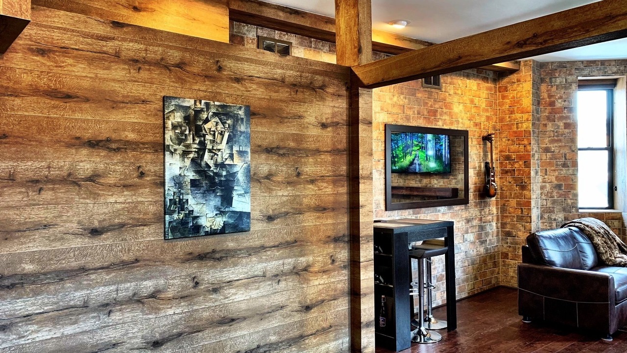 Photo of Livingroom in Old Town Triangle